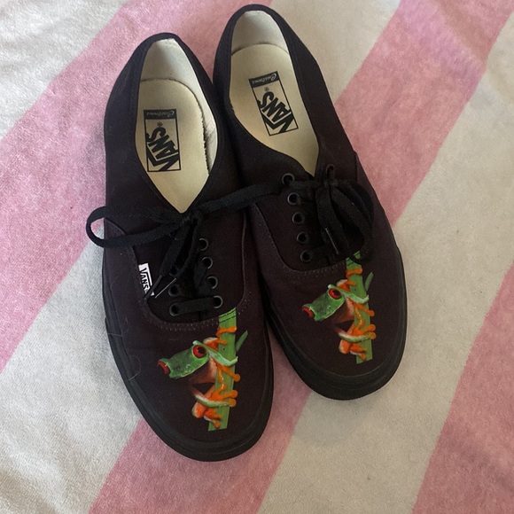 NWOT MENS SIZE 11 VANS - Picture 4 of 4